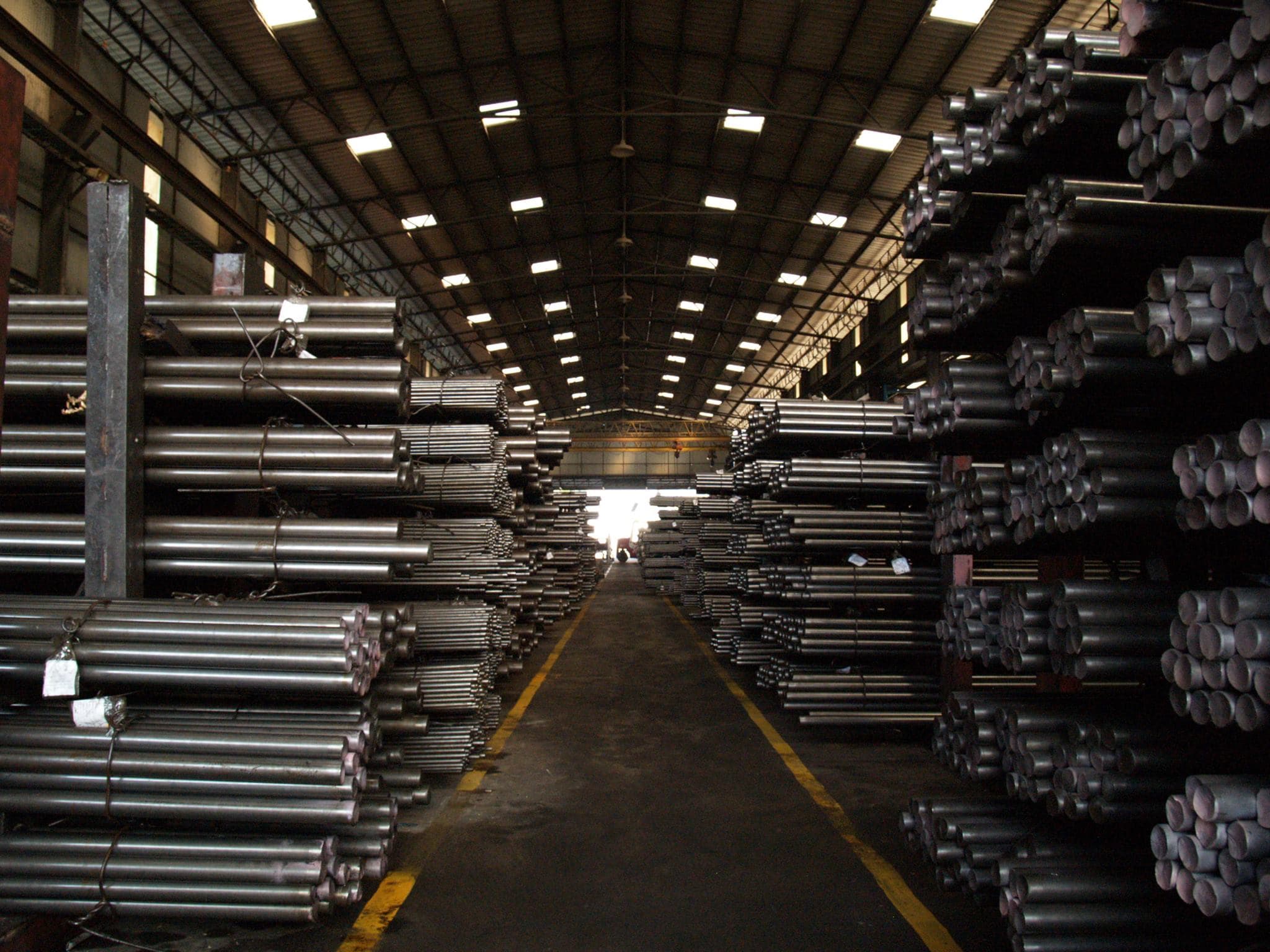 คลังสินค้าเหล็ก Titan Steel